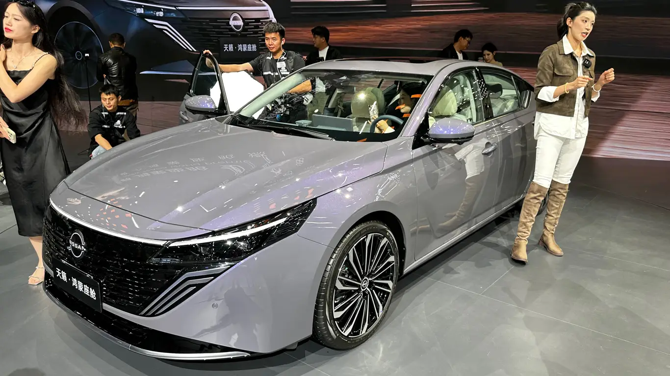 Автосалон в Гуанчжоу 2025,Nissan Teana HarmonyOS Cockpit Edition