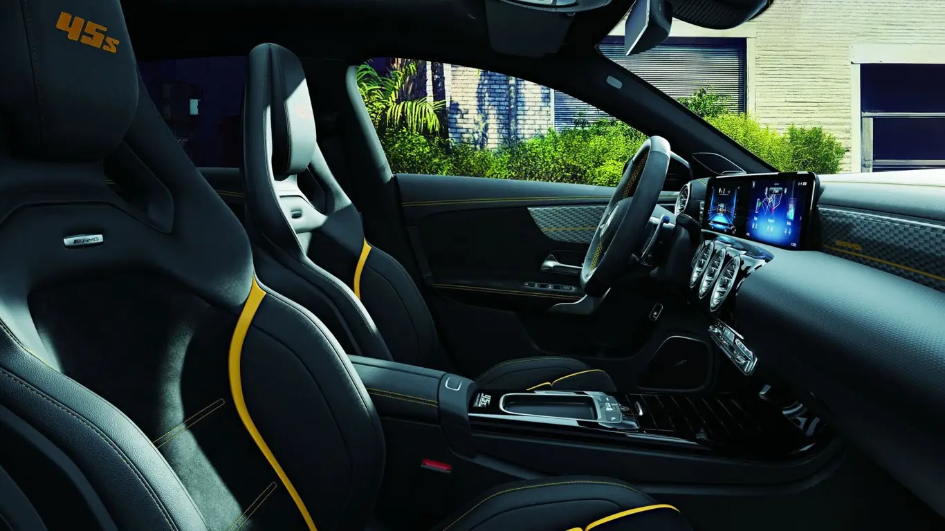 Автоновости на 32CARS.RU / Mercedes CLA 45 S Final Edition