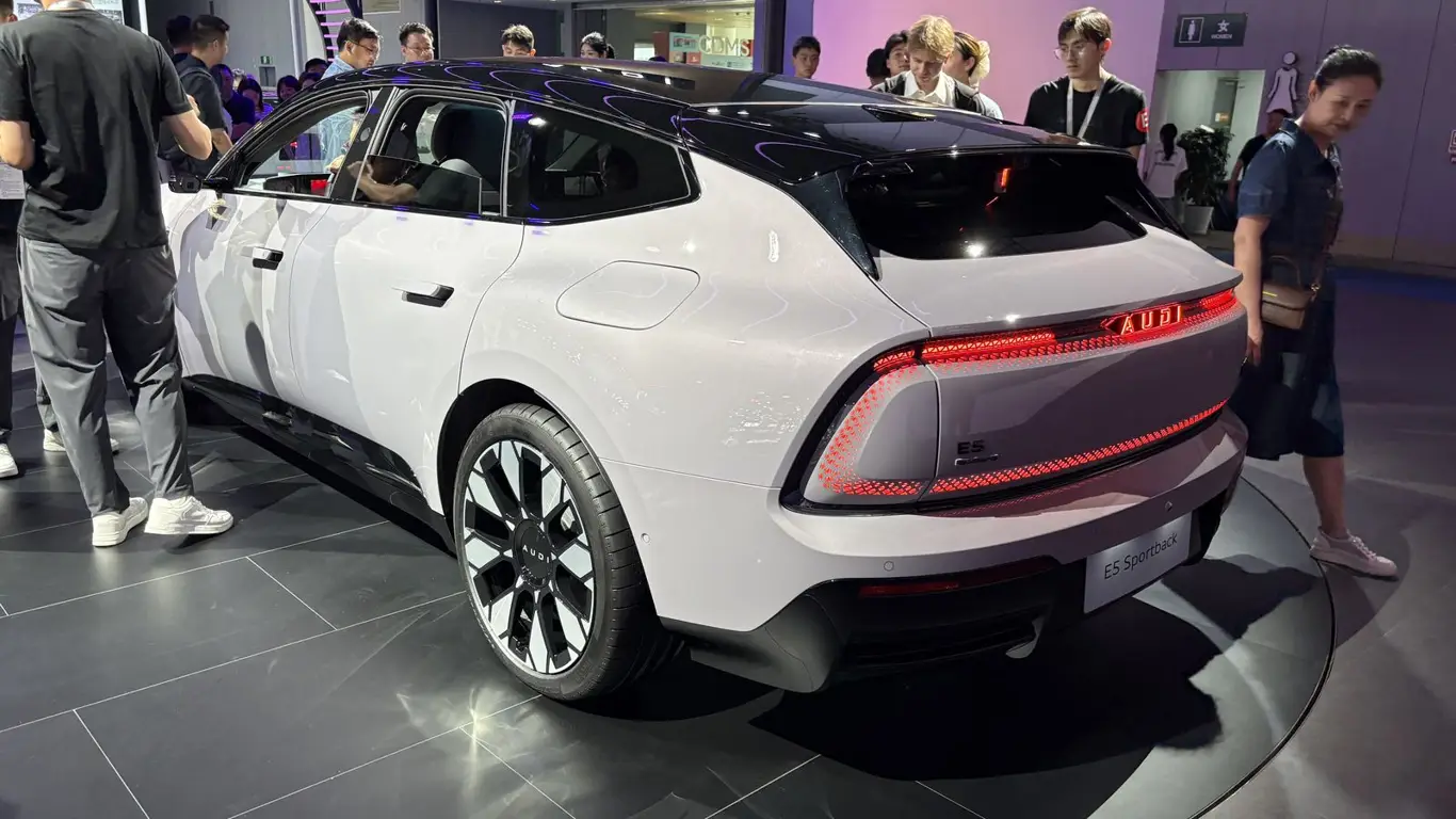 Автоновости на 32CARS / AUDI E5 Sportback