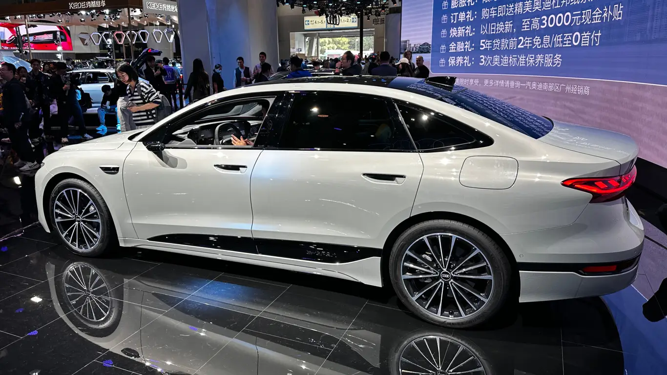 Автосалон в Гуанчжоу 2025,Audi A6L e-tron