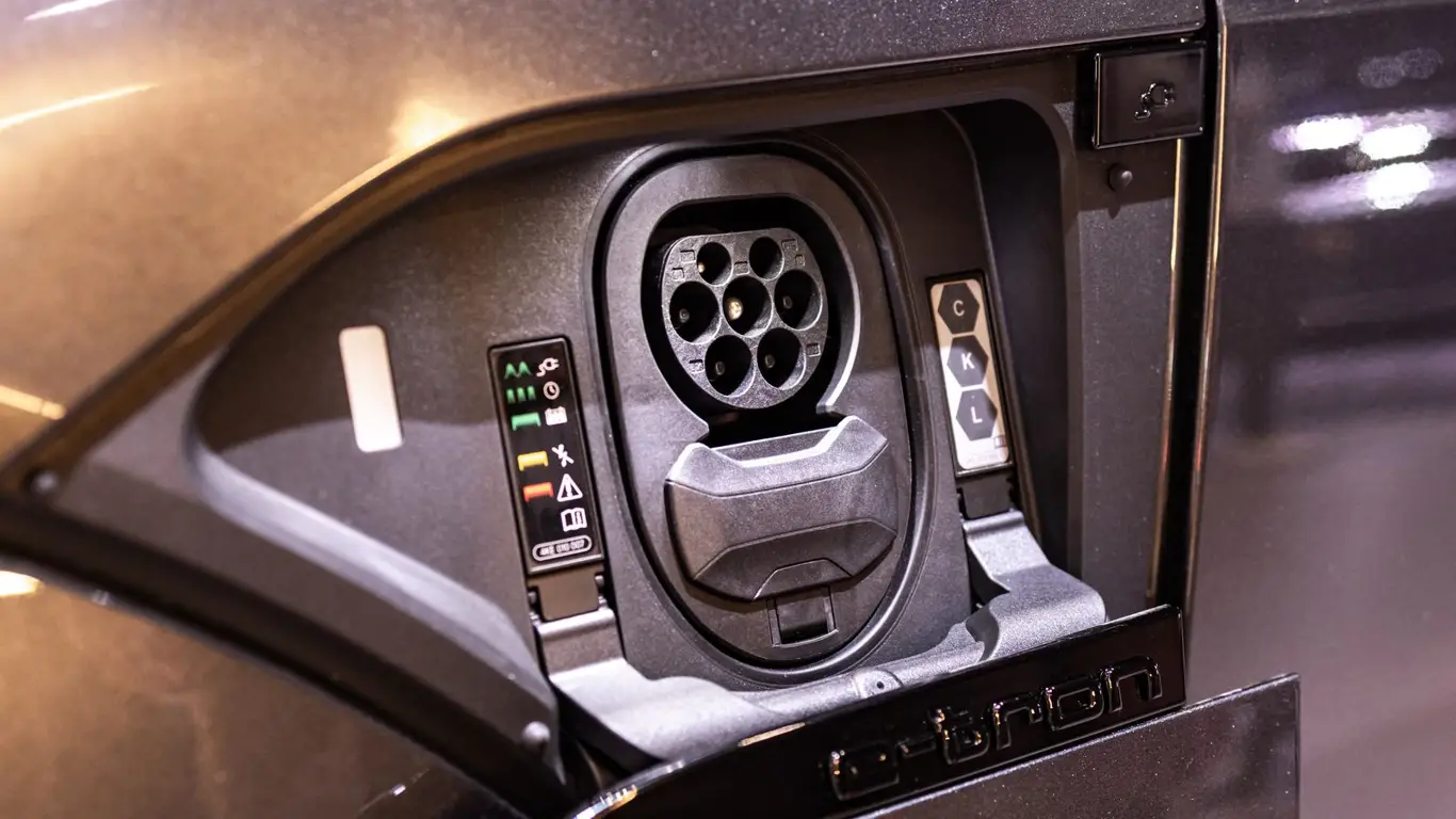 зарядка автомобиля