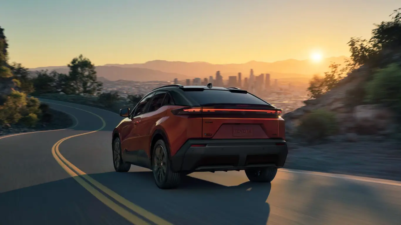 Автоновости на 32CARS.RU / Toyota C-HR