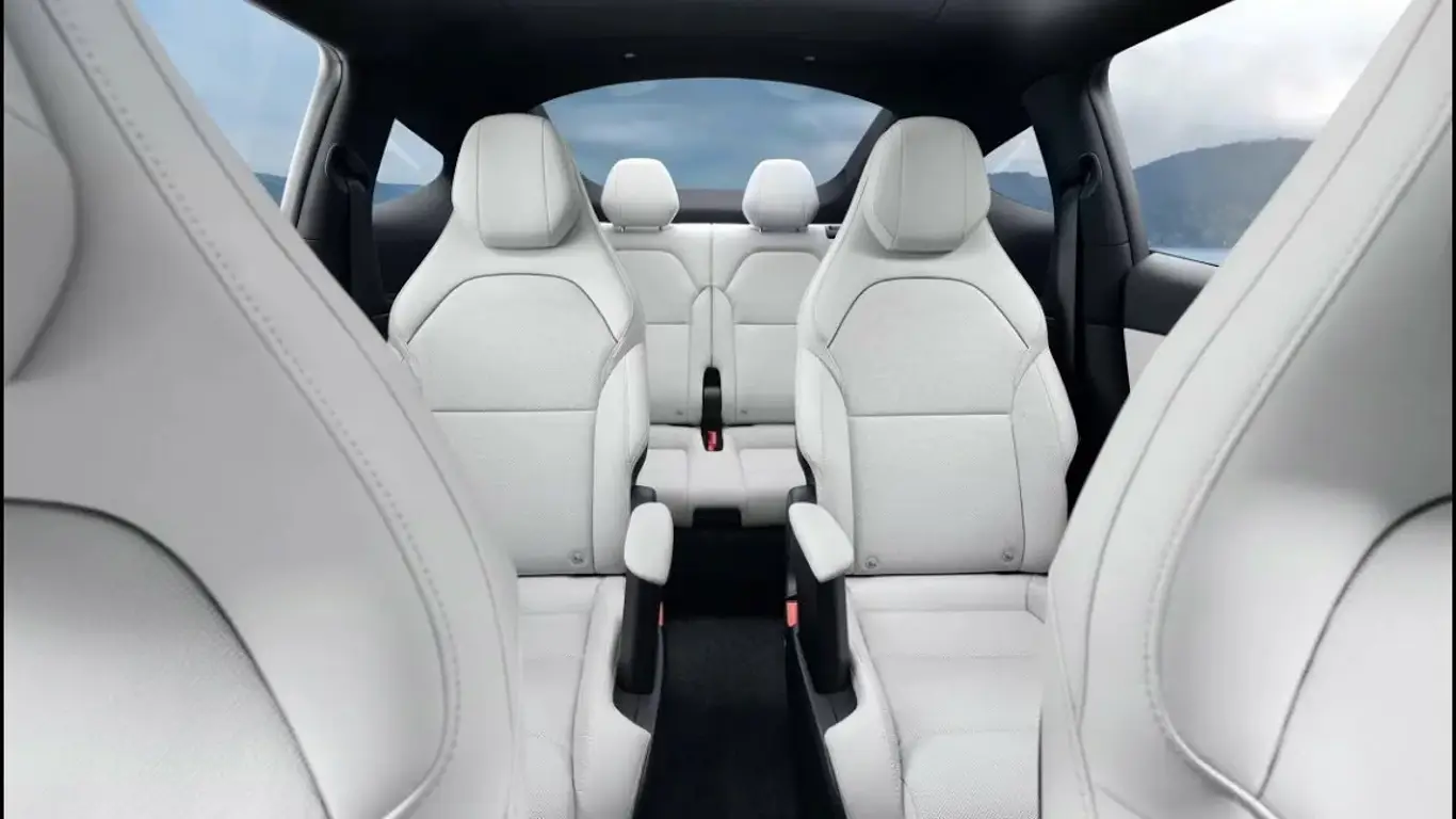 Автоновости на 32CARS.RU / Tesla Model Y L