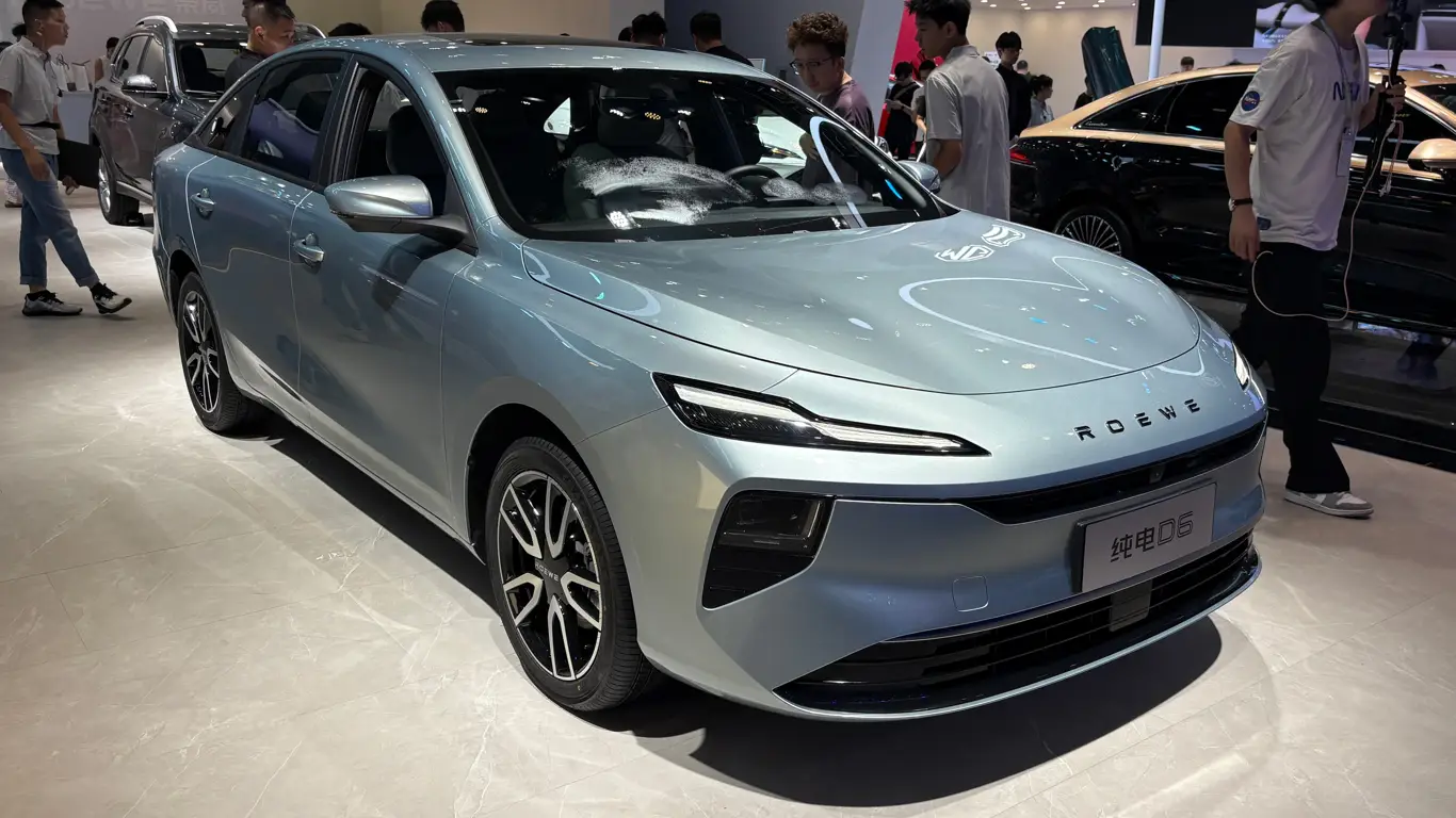 Roewe D6 EV