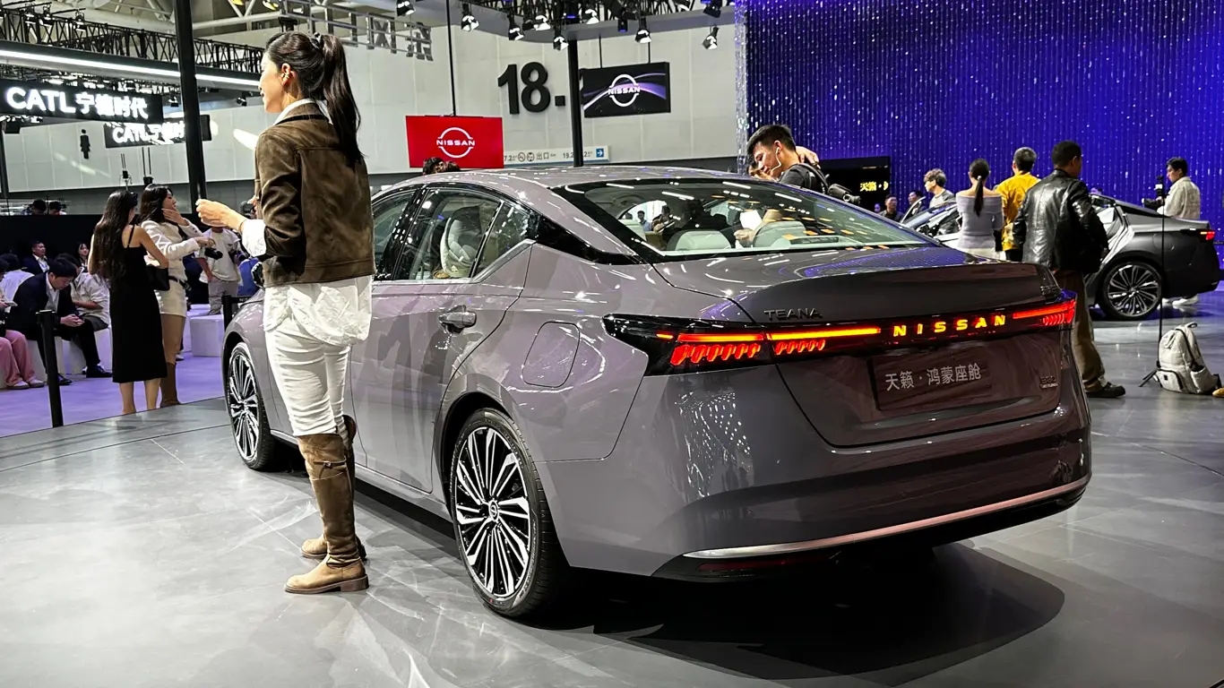 Автосалон в Гуанчжоу 2025,Nissan Teana HarmonyOS Cockpit Edition